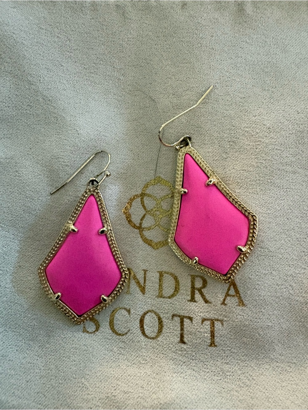 Kendra Scott Hot Pink Gold-Trim Elle Drop Earrings